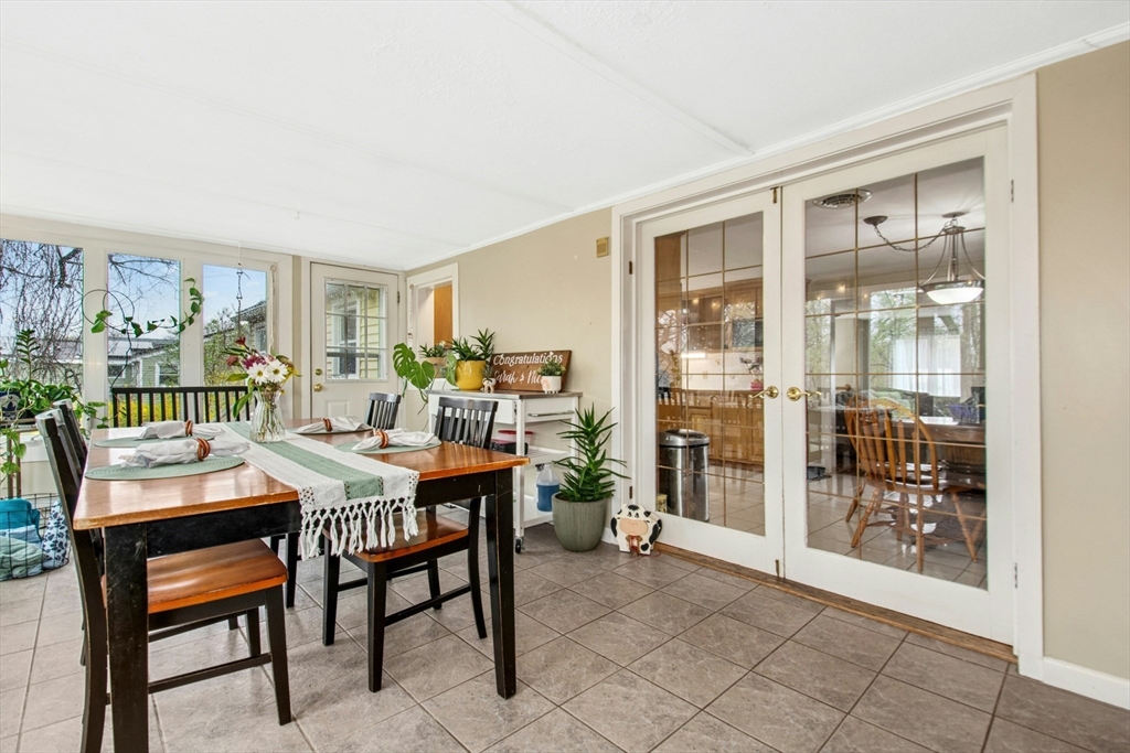 67 S Oxford Rd, Millbury