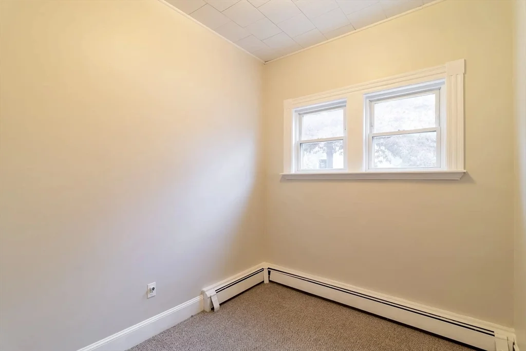 2 Sherman St, Neighborhood Nine