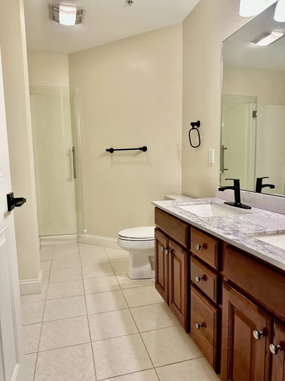 5 Mission Rd, Chelmsford