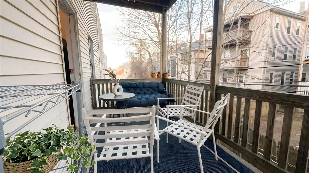 26 Darling, Mission Hill