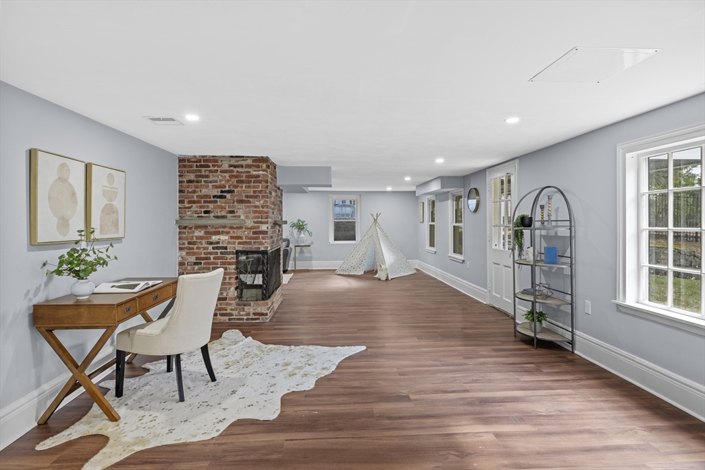 108 Radcliffe Rd, Belmont