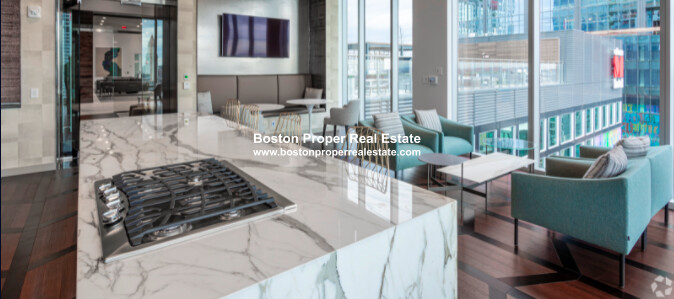 50 Causeway St, West End