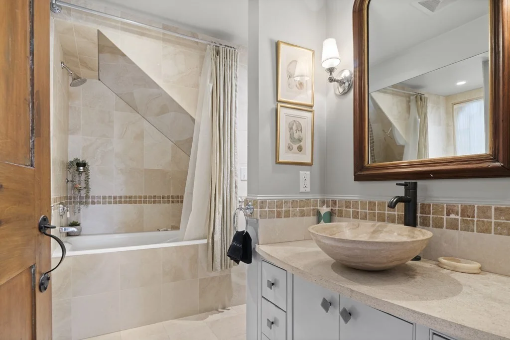 2 Kite Hill Ln, Nantucket