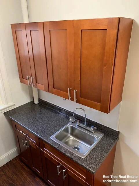 1175 Boylston St, Fenway