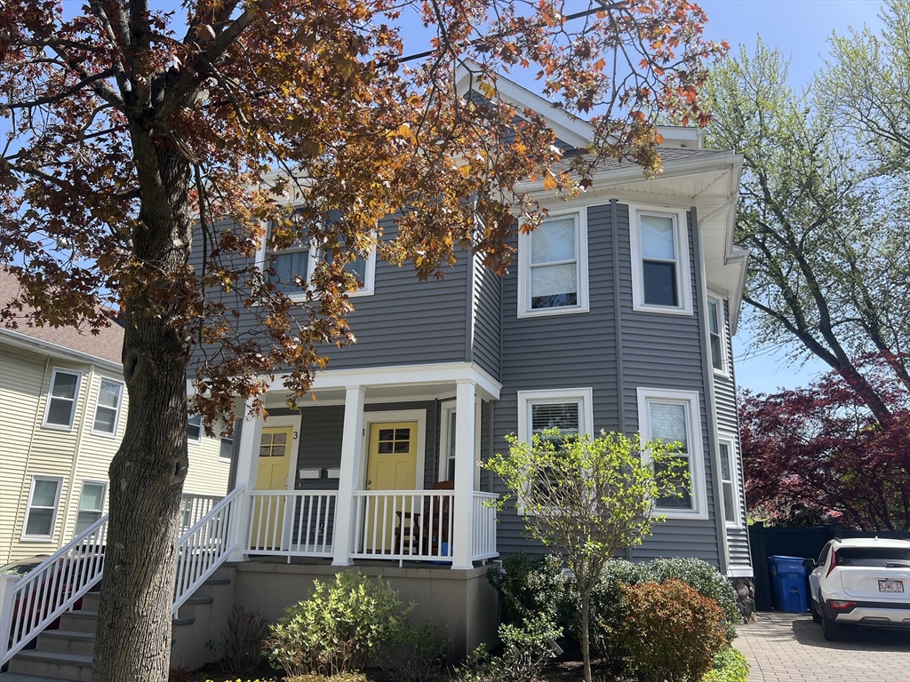 1 Chestnut St, Belmont