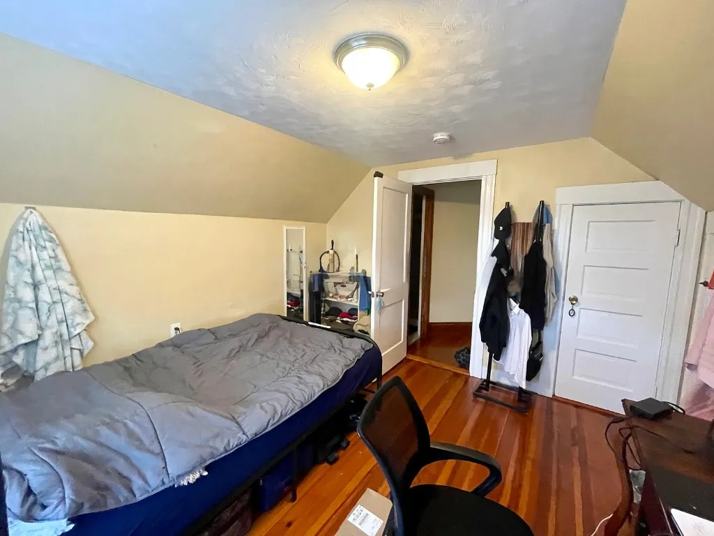 123 Winthrop St, Medford