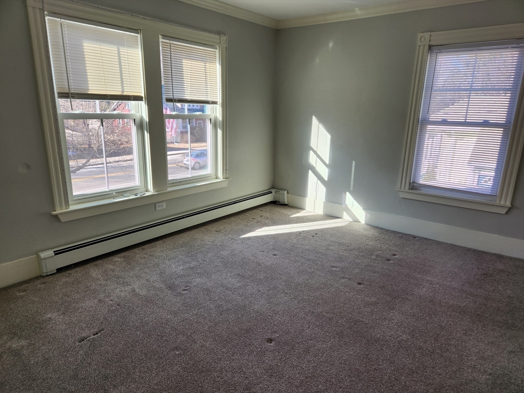 136 South Main St, Sharon