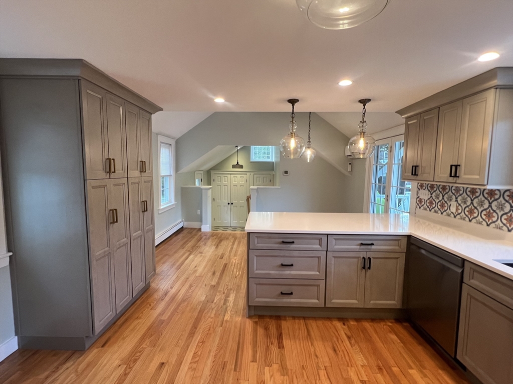 243 Dudley Rd, Bedford