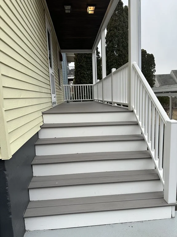 36 Raymond Ave, Salem