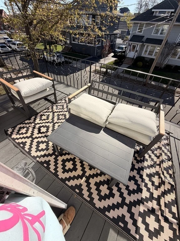 97 Court Rd, Winthrop