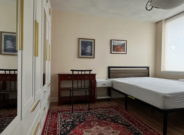 2 Hammond Pond Pkwa, Chestnut Hill