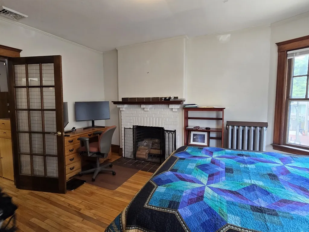 11 Story St, Harvard Square