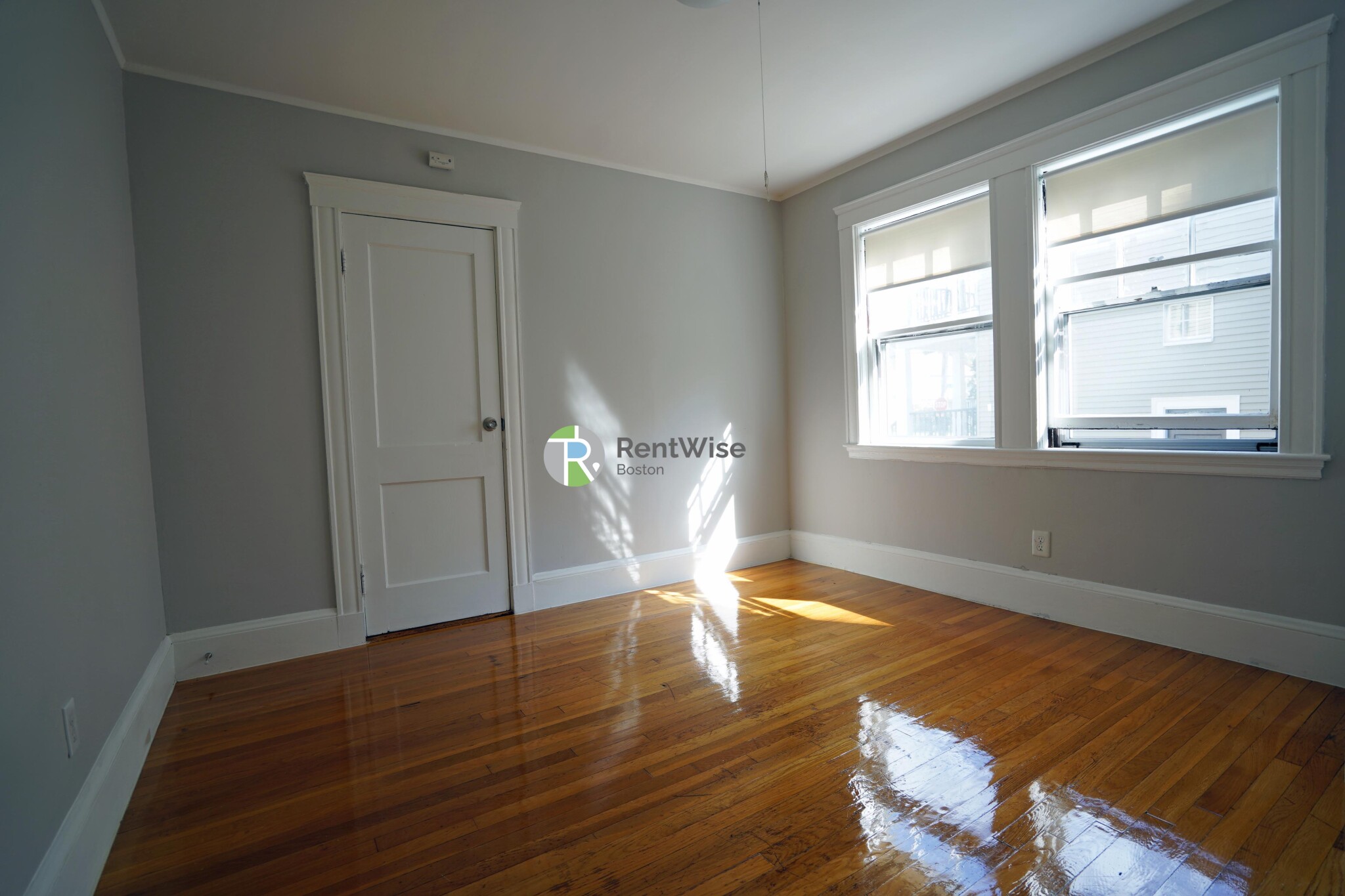 136 Arlington St, Oak Square