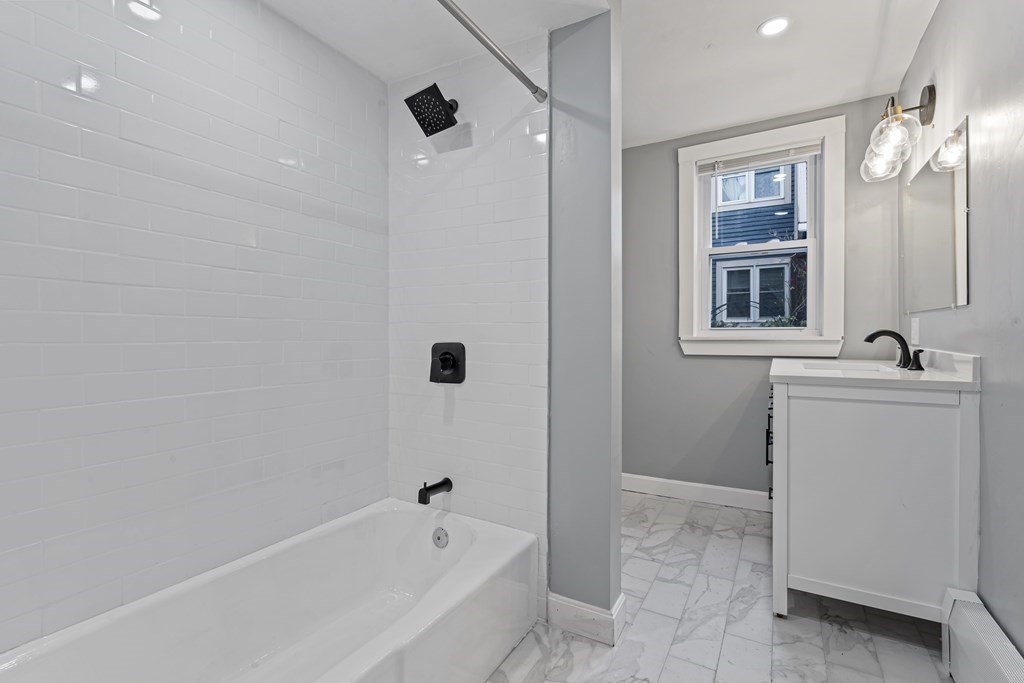 234 Bowen St, South Boston