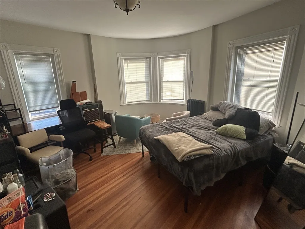 495 Broadway, South Medford