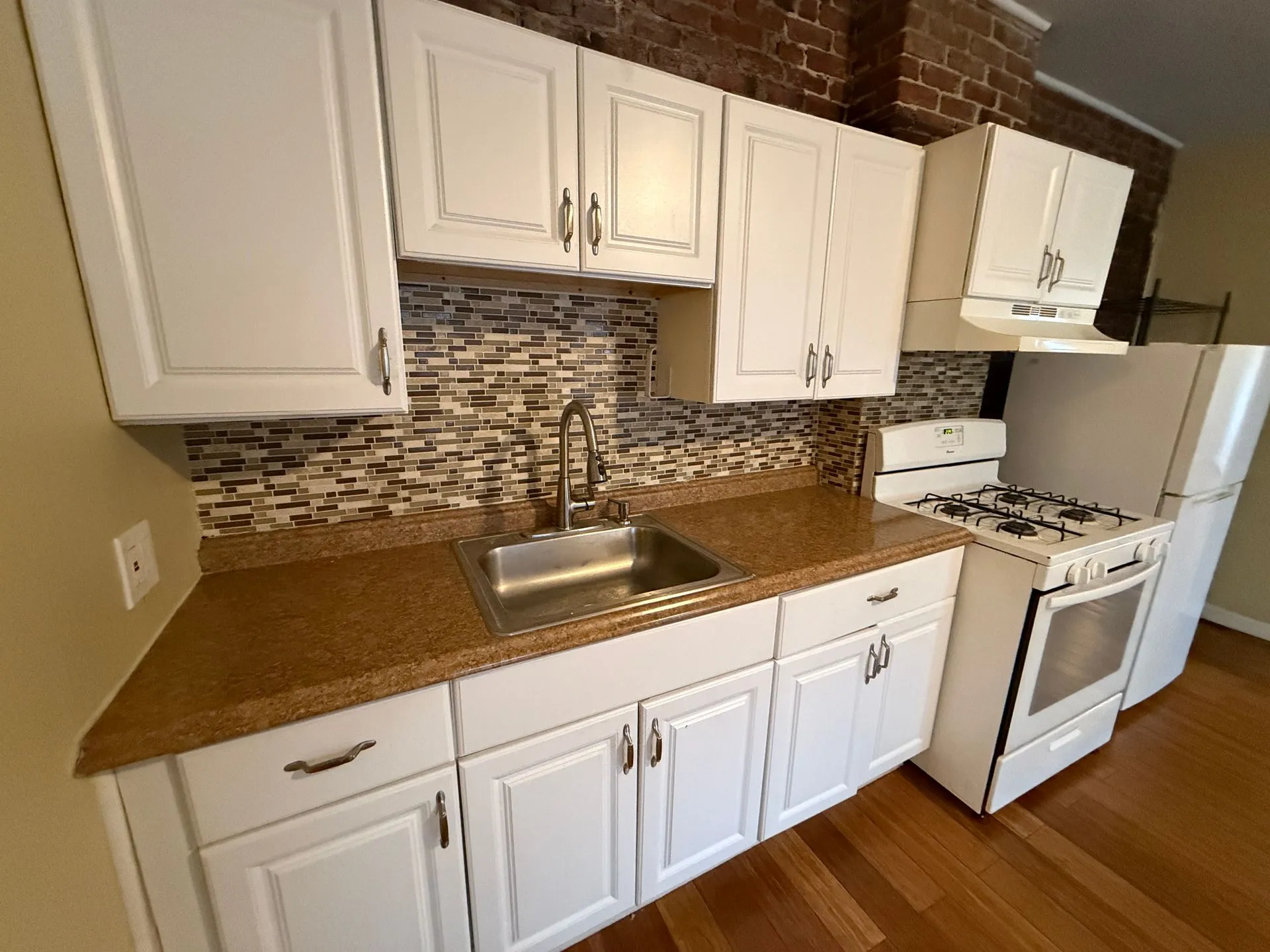 147 Meridian St, East Boston