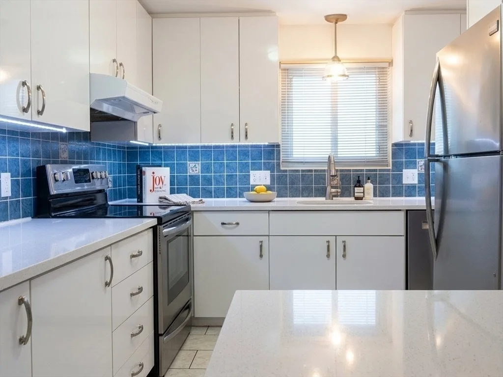 23 Williams St, Coolidge Corner