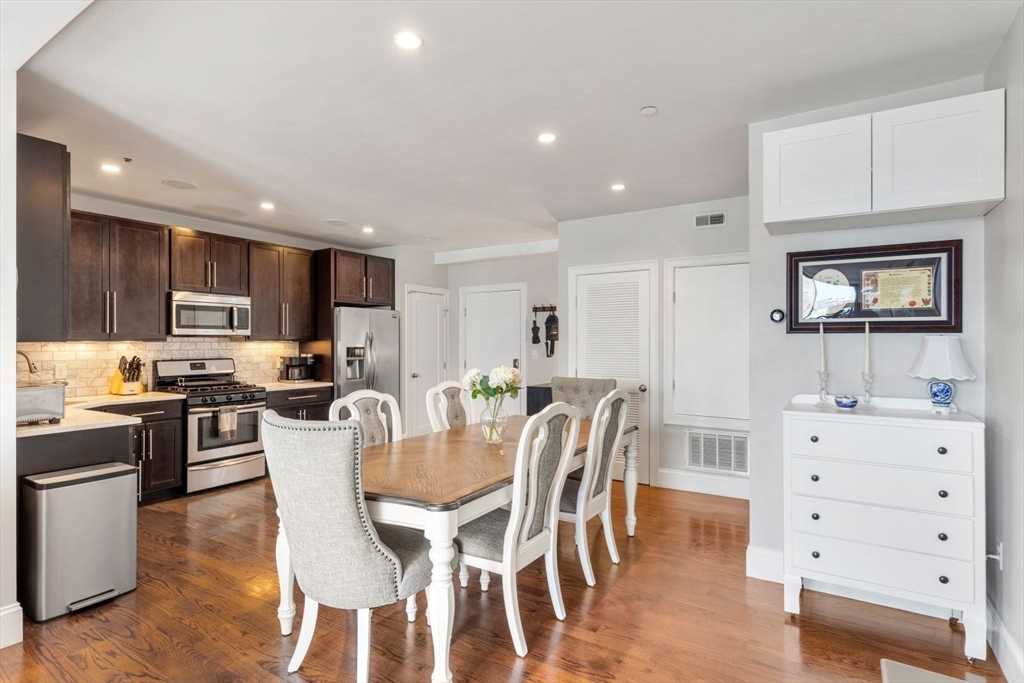 339 D St, South Boston