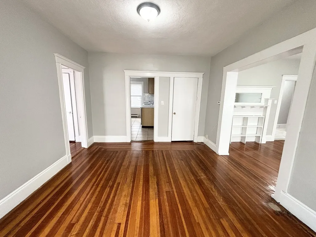 14 Belknap St, West Somerville