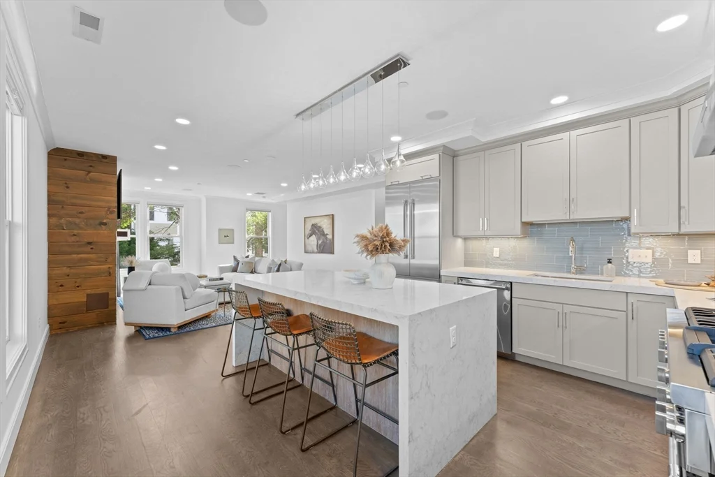 333 West Third, South Boston