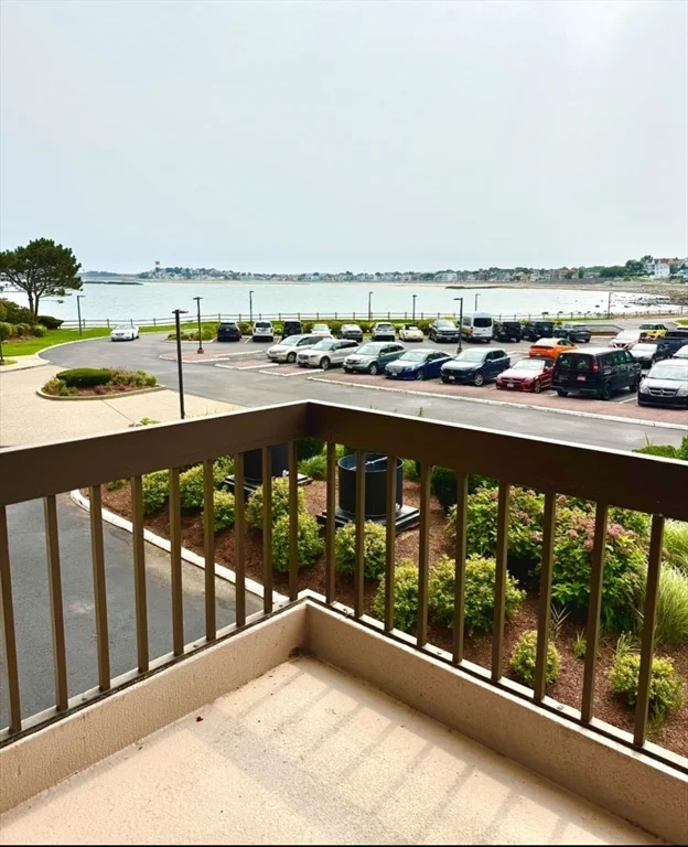 1 Seal Harbor Rd, Winthrop