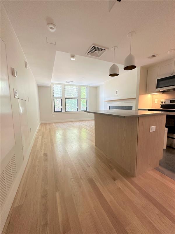 48 John F Kennedy St, Riverside