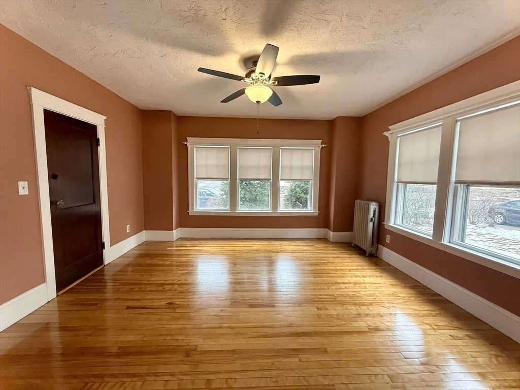 446 Chandler St, Worcester