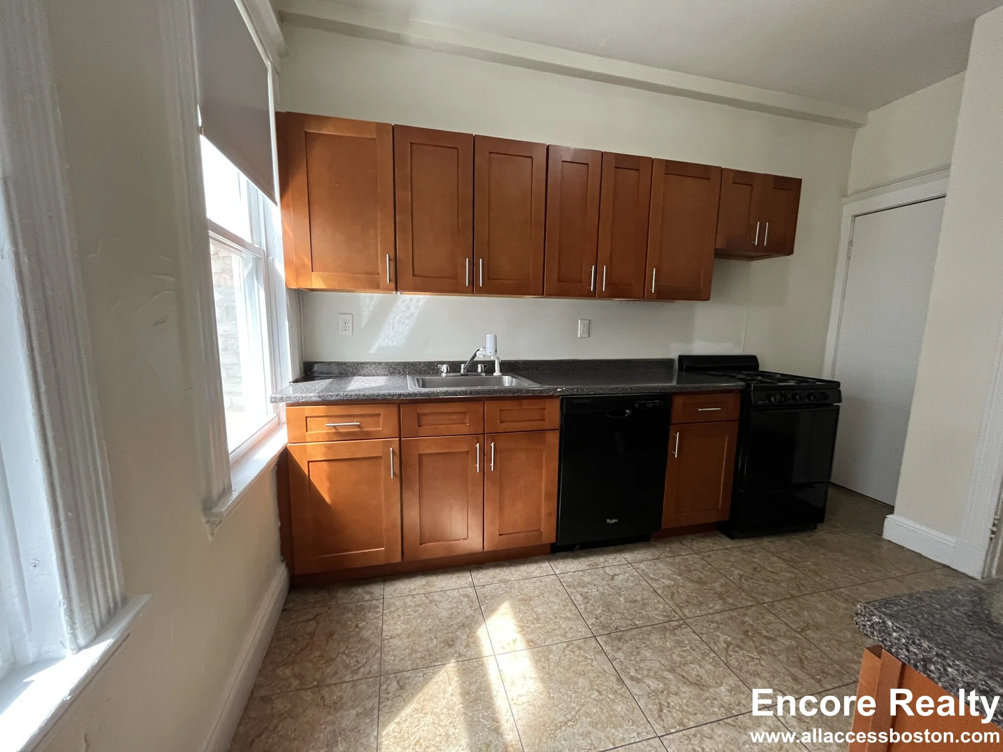 1628 Commonwealth Ave, Brighton