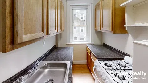 1179 Boylston St, Fenway