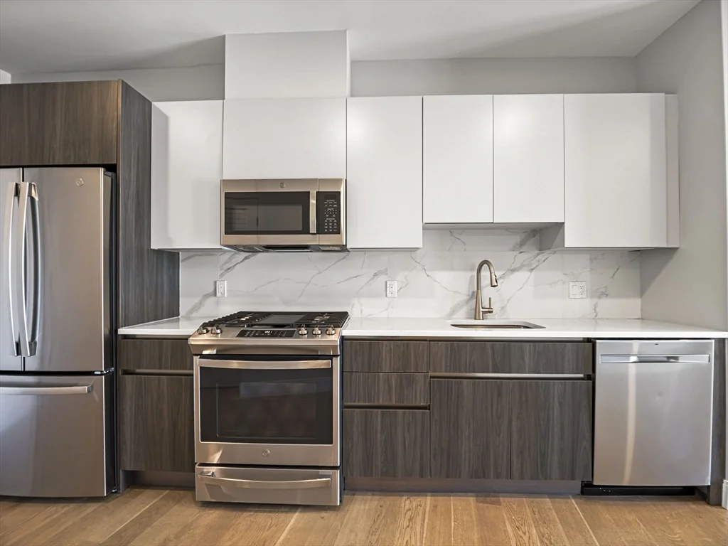 9 Central St, Spring Hill