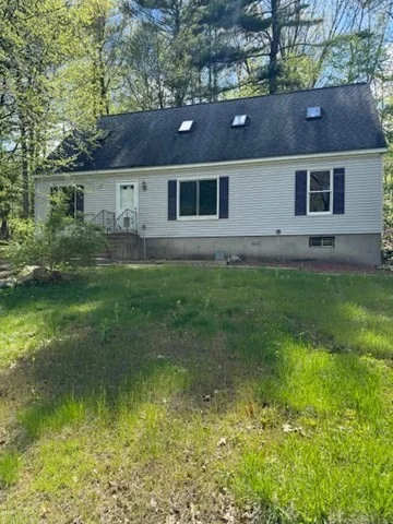 30 Groton Rd, Shirley