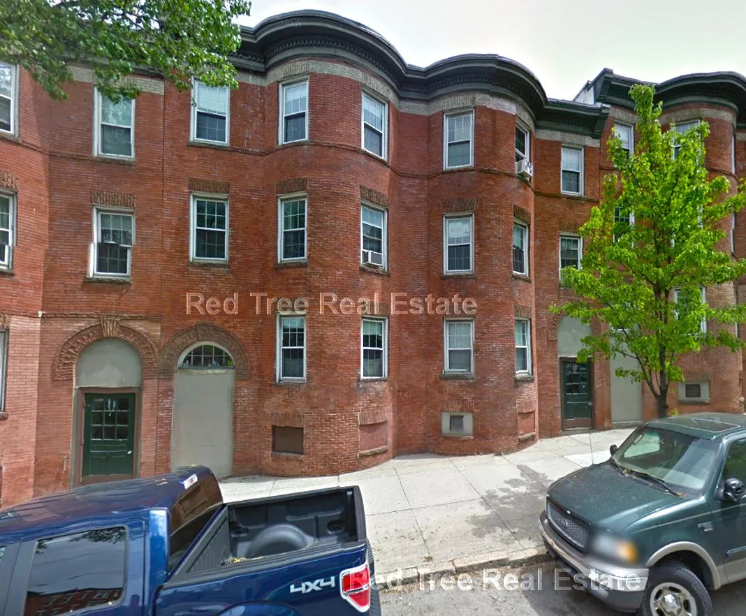 70 South Huntington Ave, Jamaica Plain
