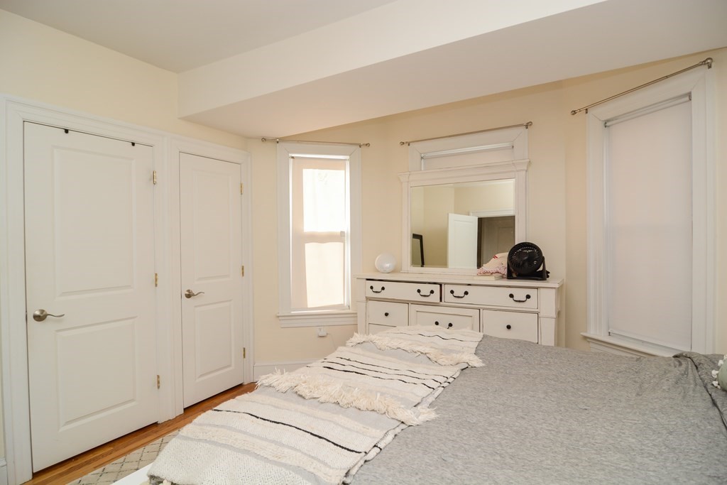 17 Athens St, Riverside