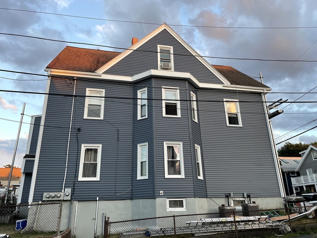 65 Edward St, Medford