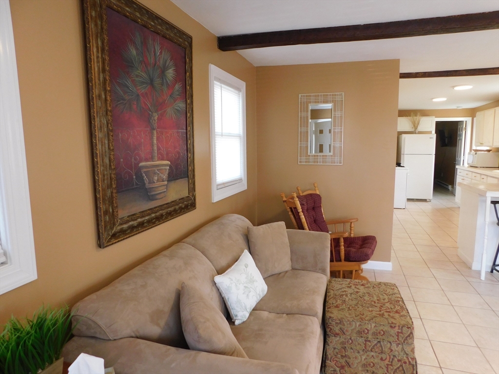 16 Thirteenth St, Wareham