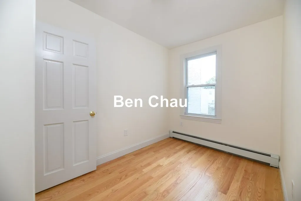 305 Hurley St, East Cambridge
