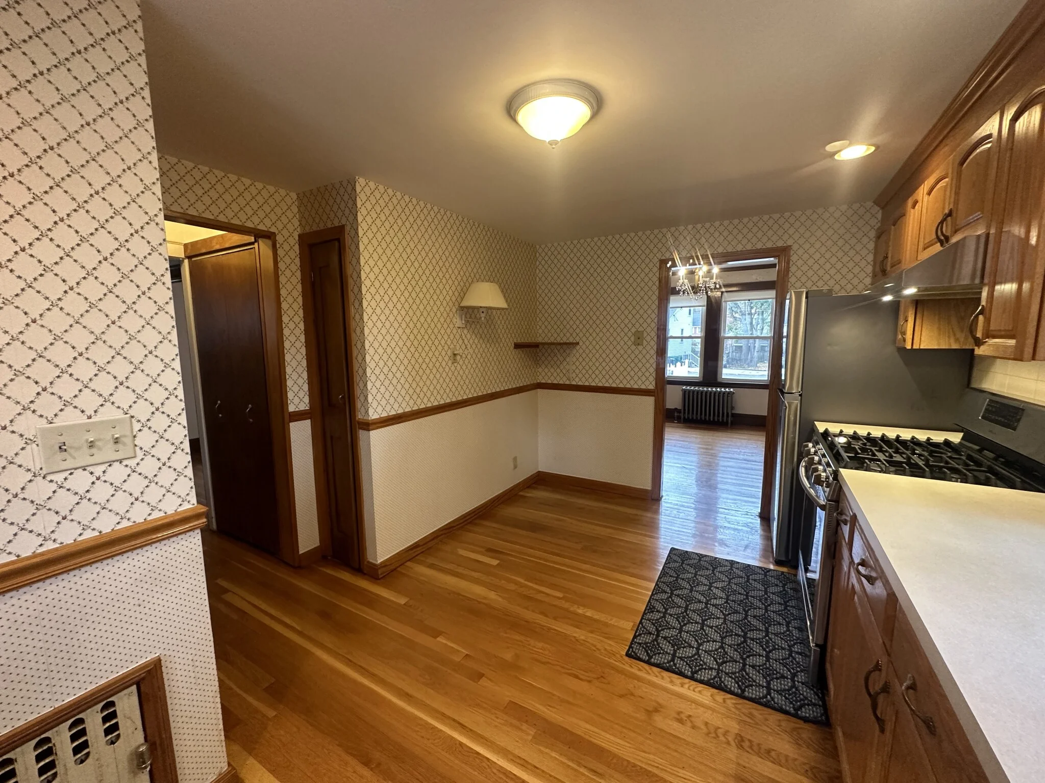 235 Ashcroft Rd, Medford