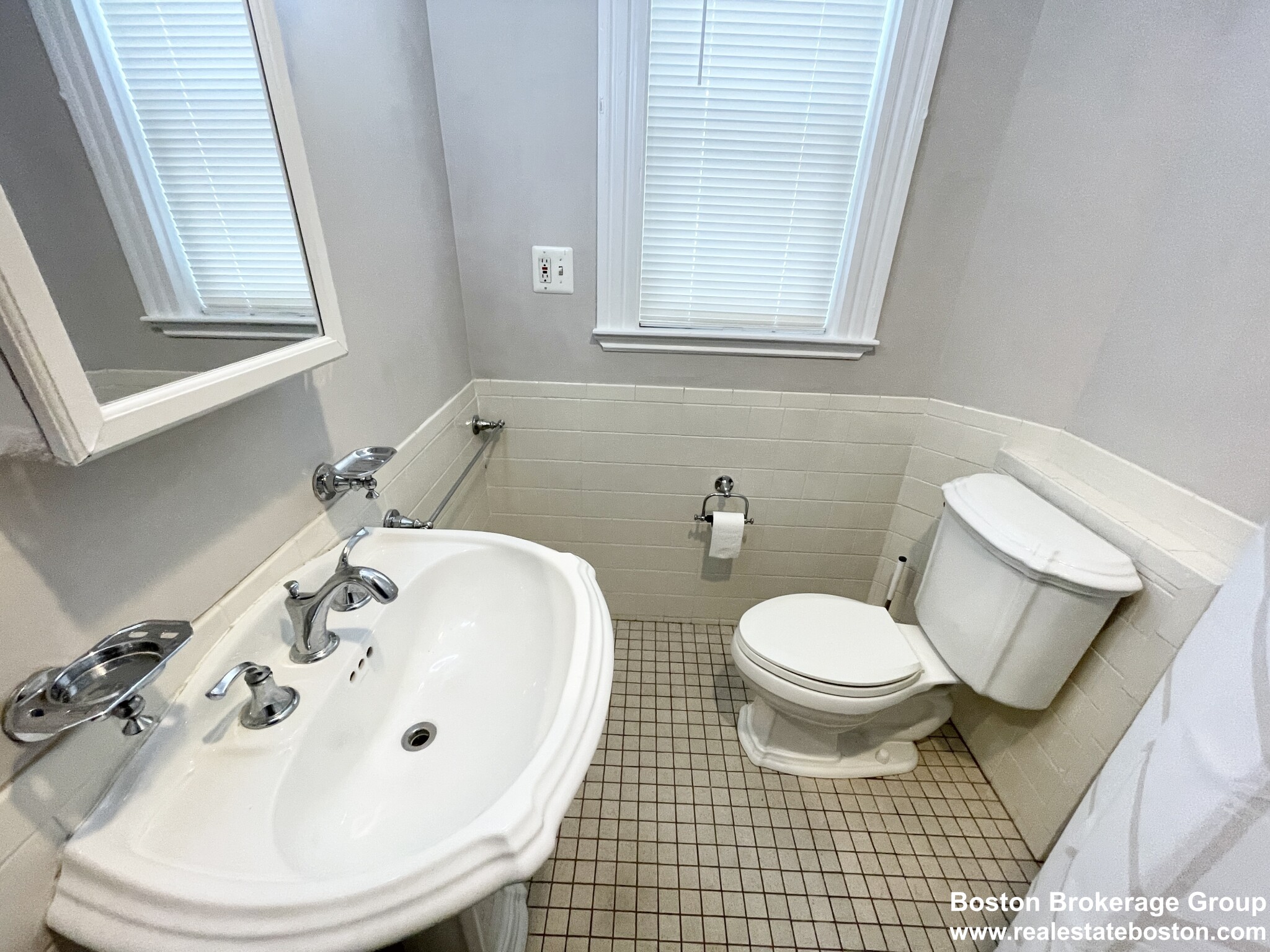 67 Roseclair St, Dorchester