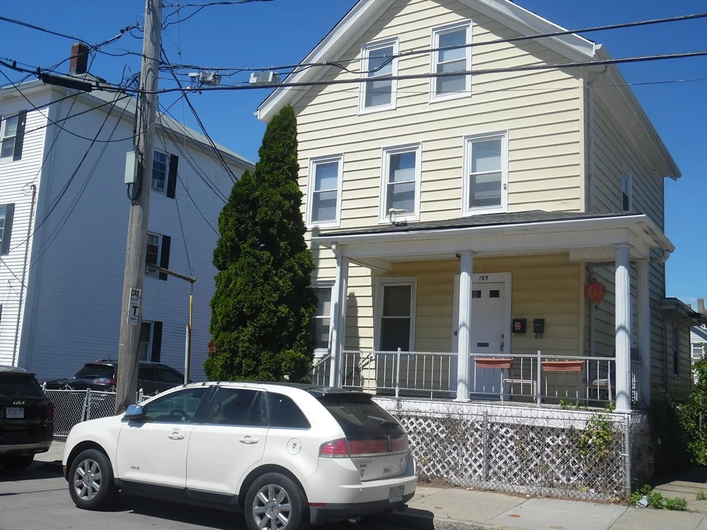 185 Mason St, Fall River