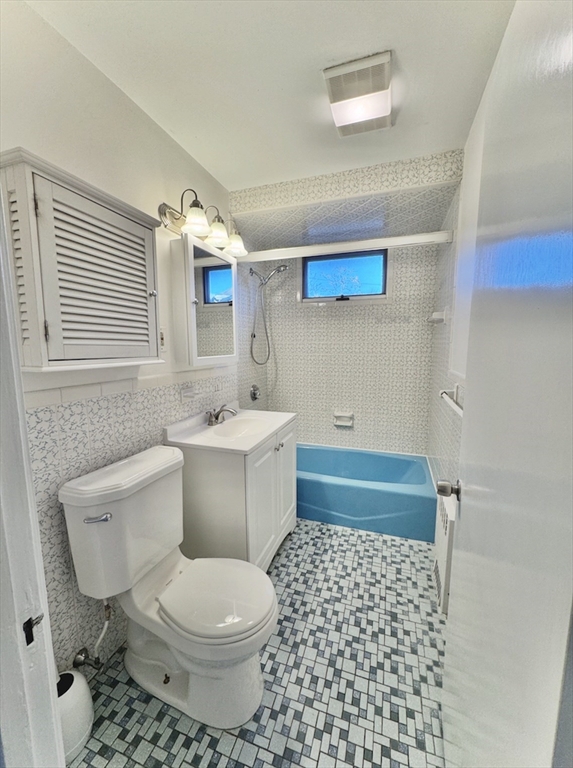 16 Kondazian St, Watertown