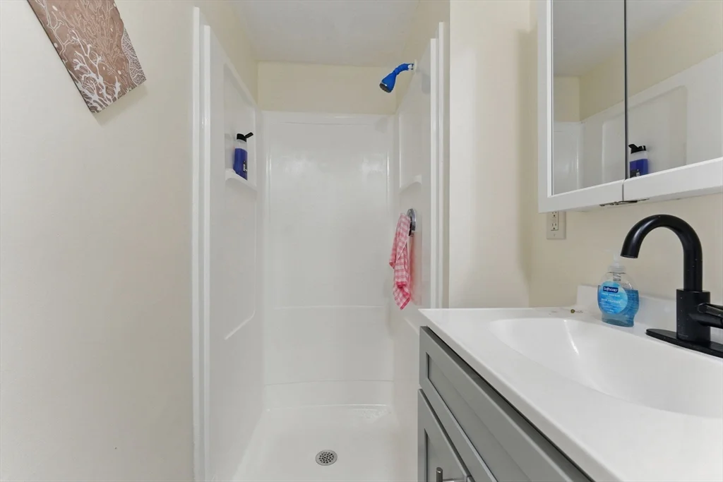 357 Granite St, Quincy