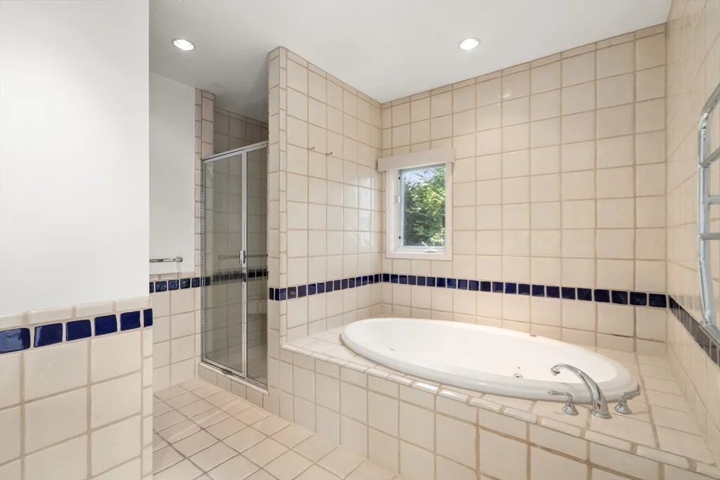 225 Kenrick St, Newton