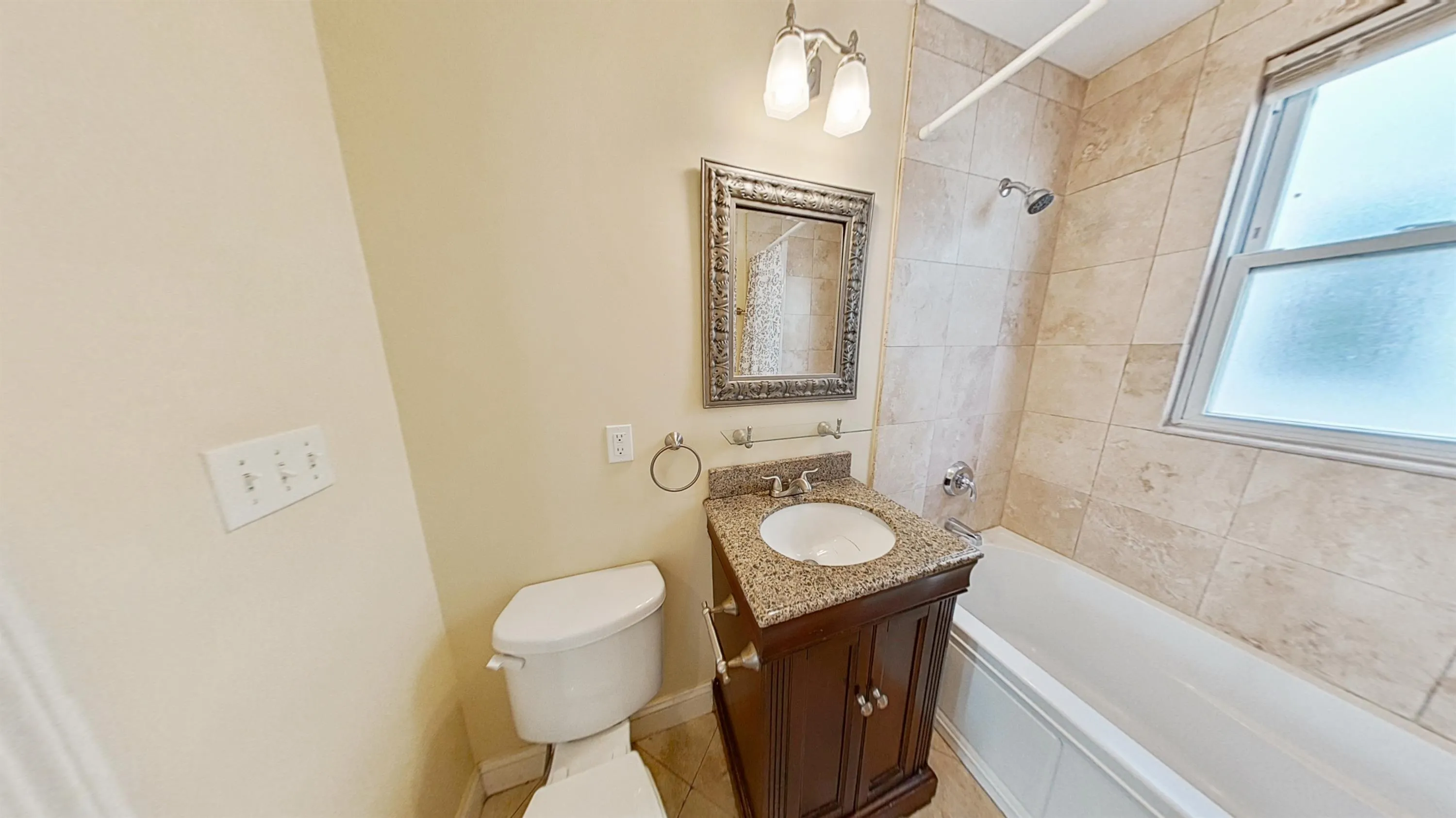 28 Fisher Ave, Mission Hill