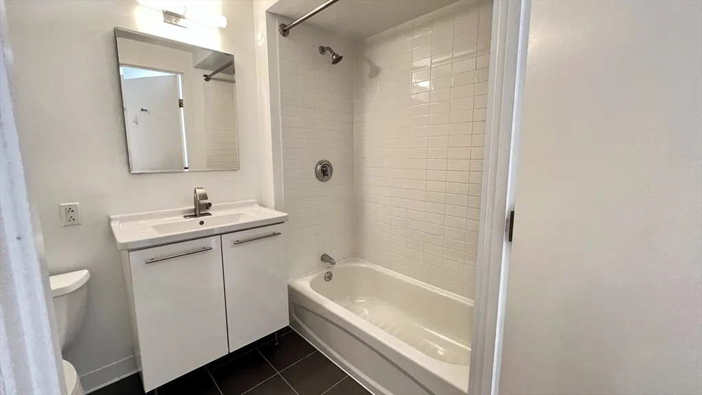 2 Earhart St, East Cambridge