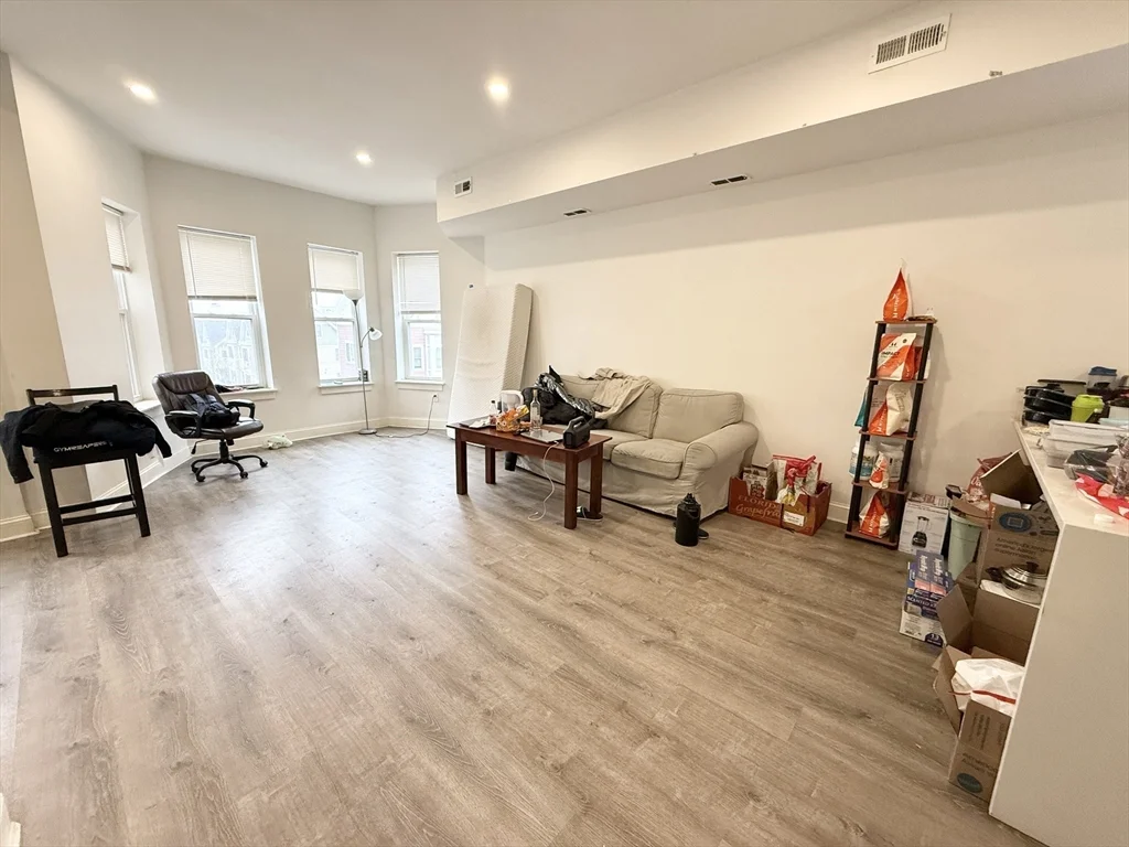 301-305 Dudley St, Roxbury