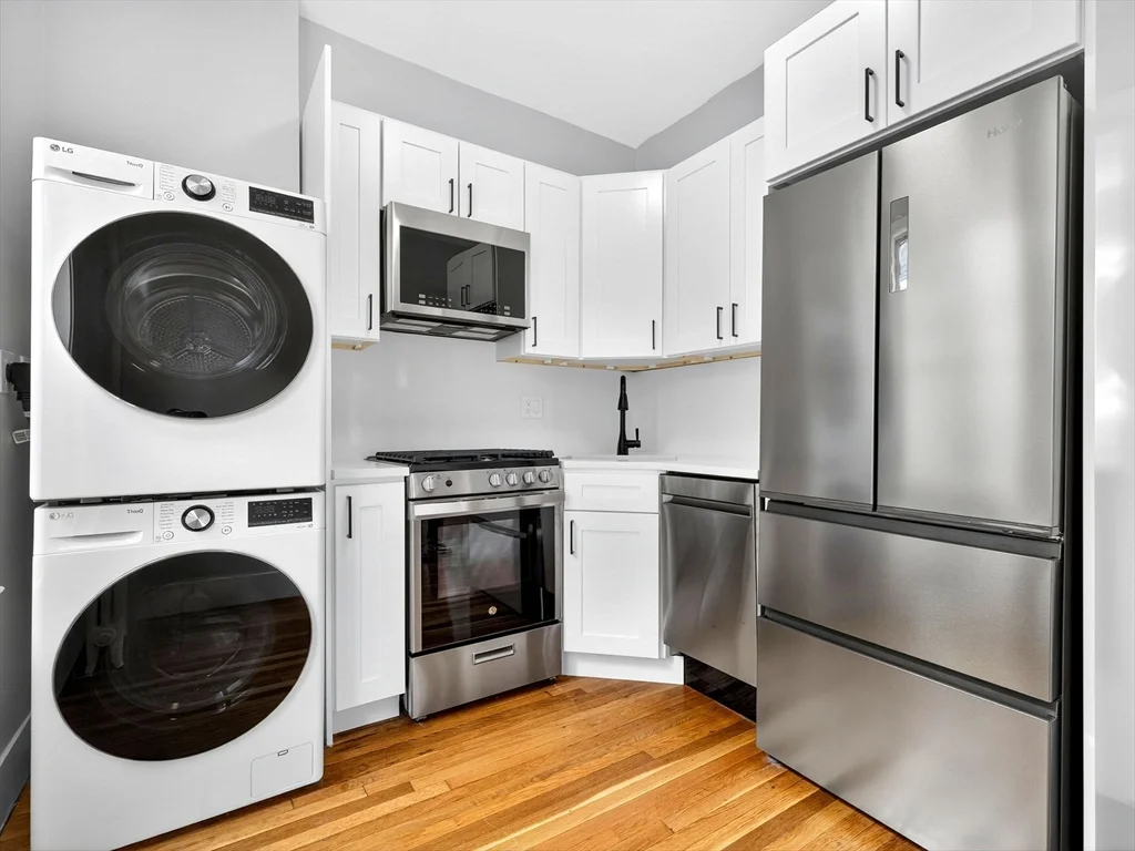 1576 Cambridge St, Mid-Cambridge