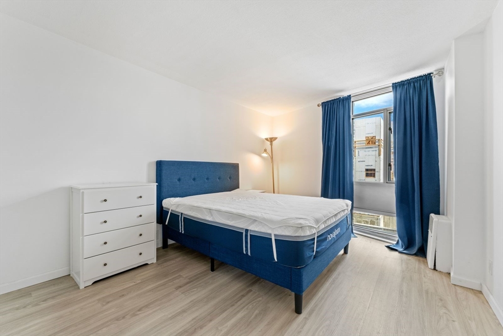 19 Winchester St, Coolidge Corner