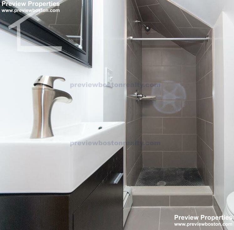 171 Cambridge St, Lower Allston