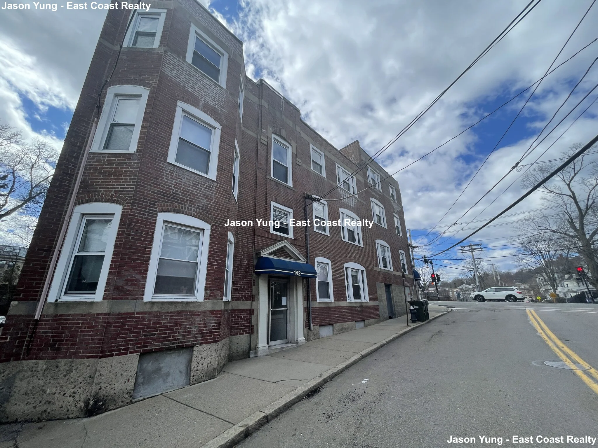 142 Davis Ave, Emerson Gardens