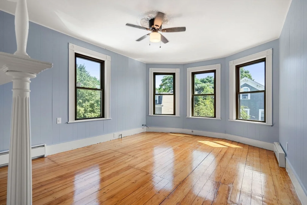 526 E 5th St, South Boston